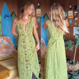 Green Sleeveless Lace Dress